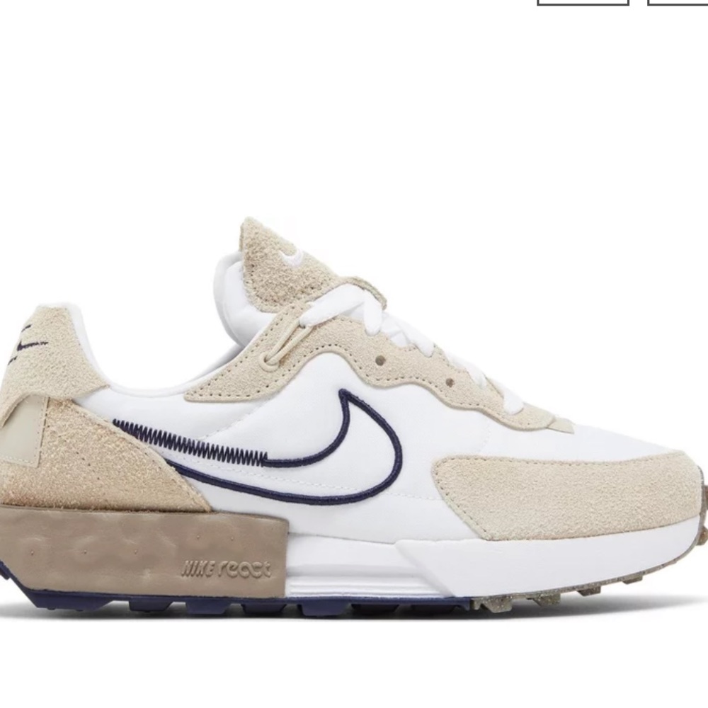Nike Fontanka Waffle size 6.5 in snowdrift.